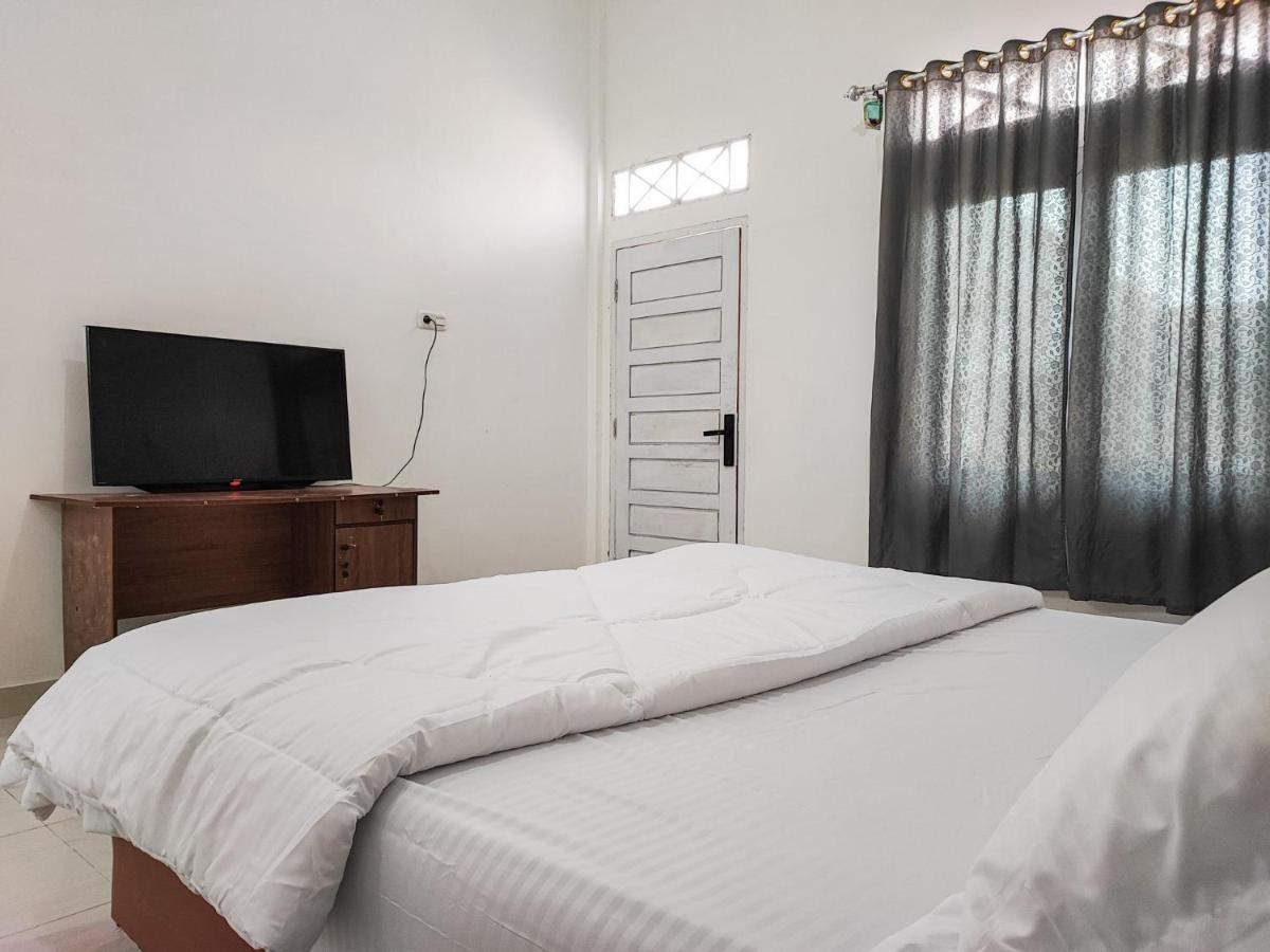 Adela Homestay Syariah Near Universitas Muhammadiyah Jambi Mitra Reddoorz Kültér fotó